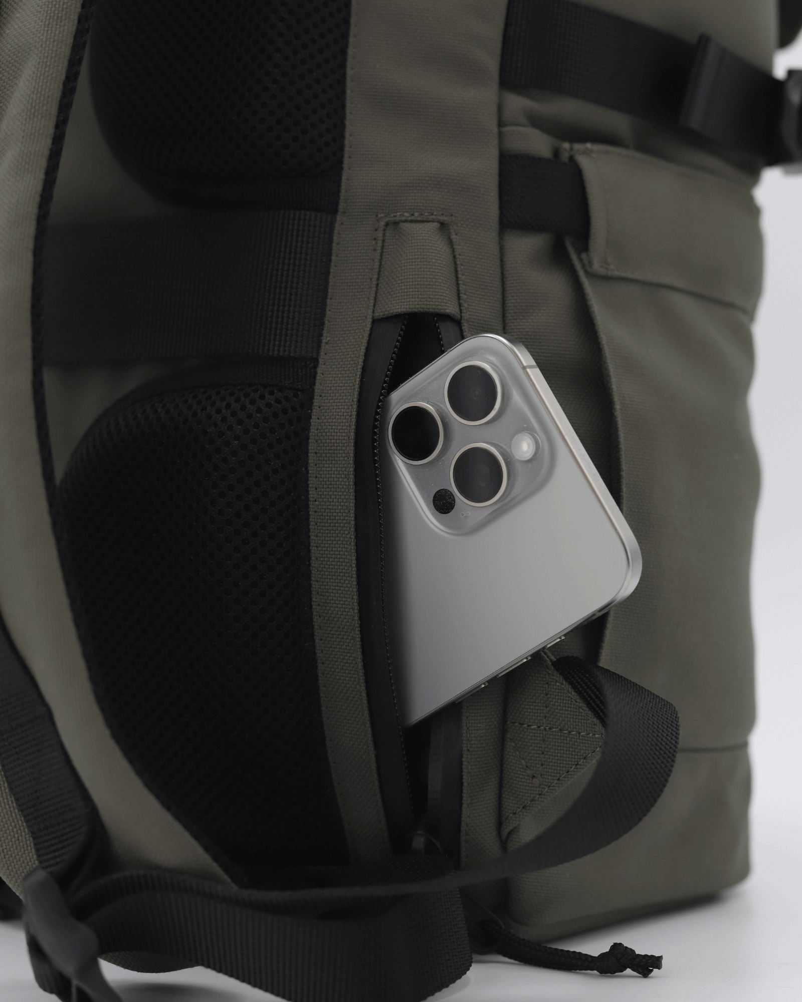 Minato Premium Ranger Green batoh s telefonem v boční kapse