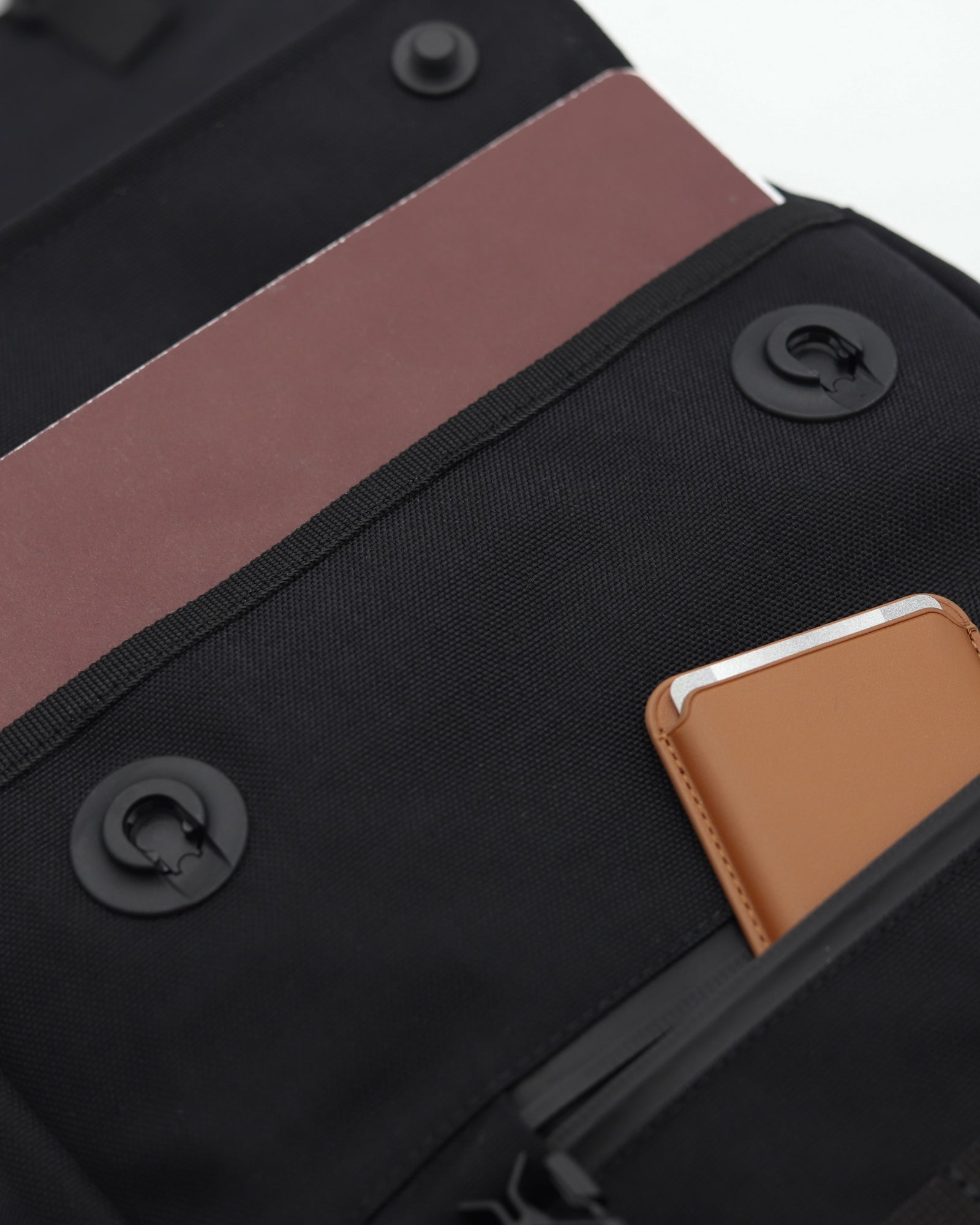 Minato Lite 20l - Dunkel Schwarz