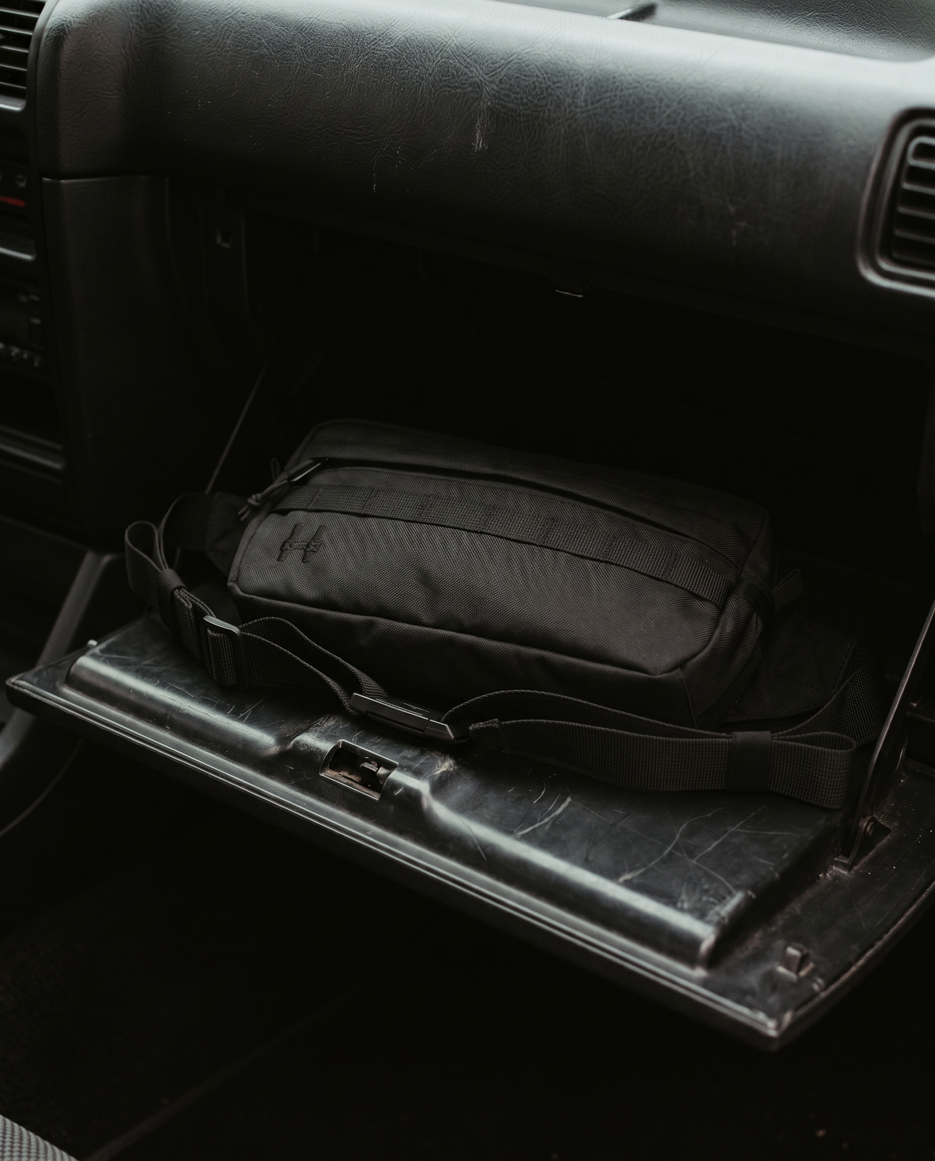 Kai 2.0 – Dark Black