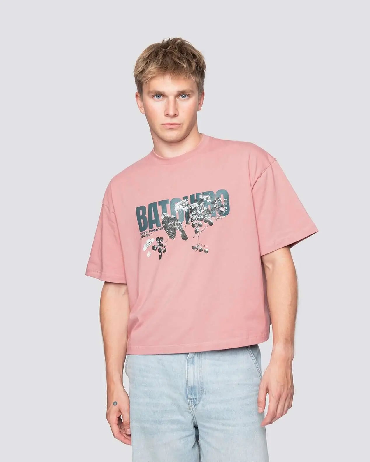 Birds - Cropped Oversized Tee Batohiro