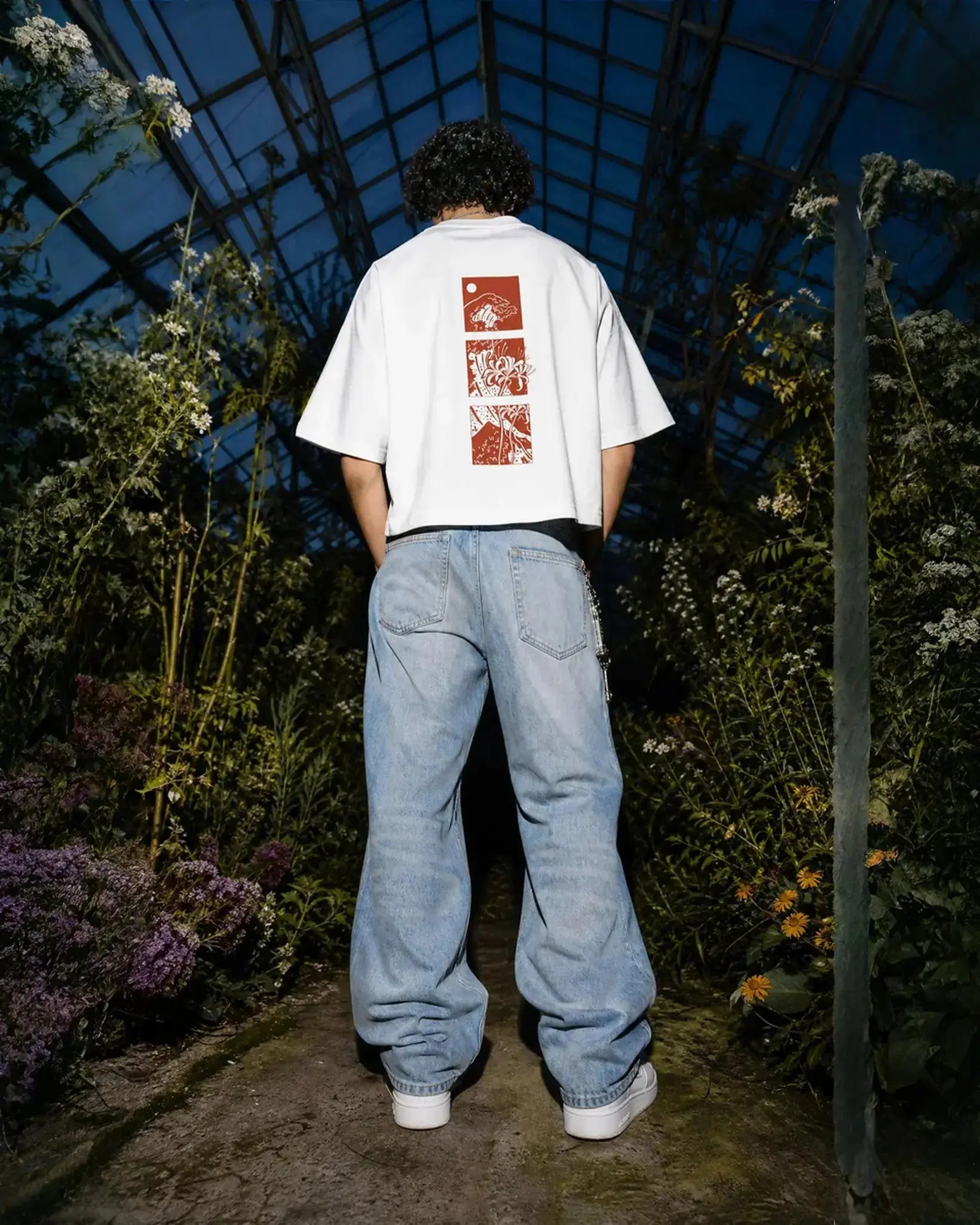 Spider Lily - White Cropped Oversized Tee Backpackhero