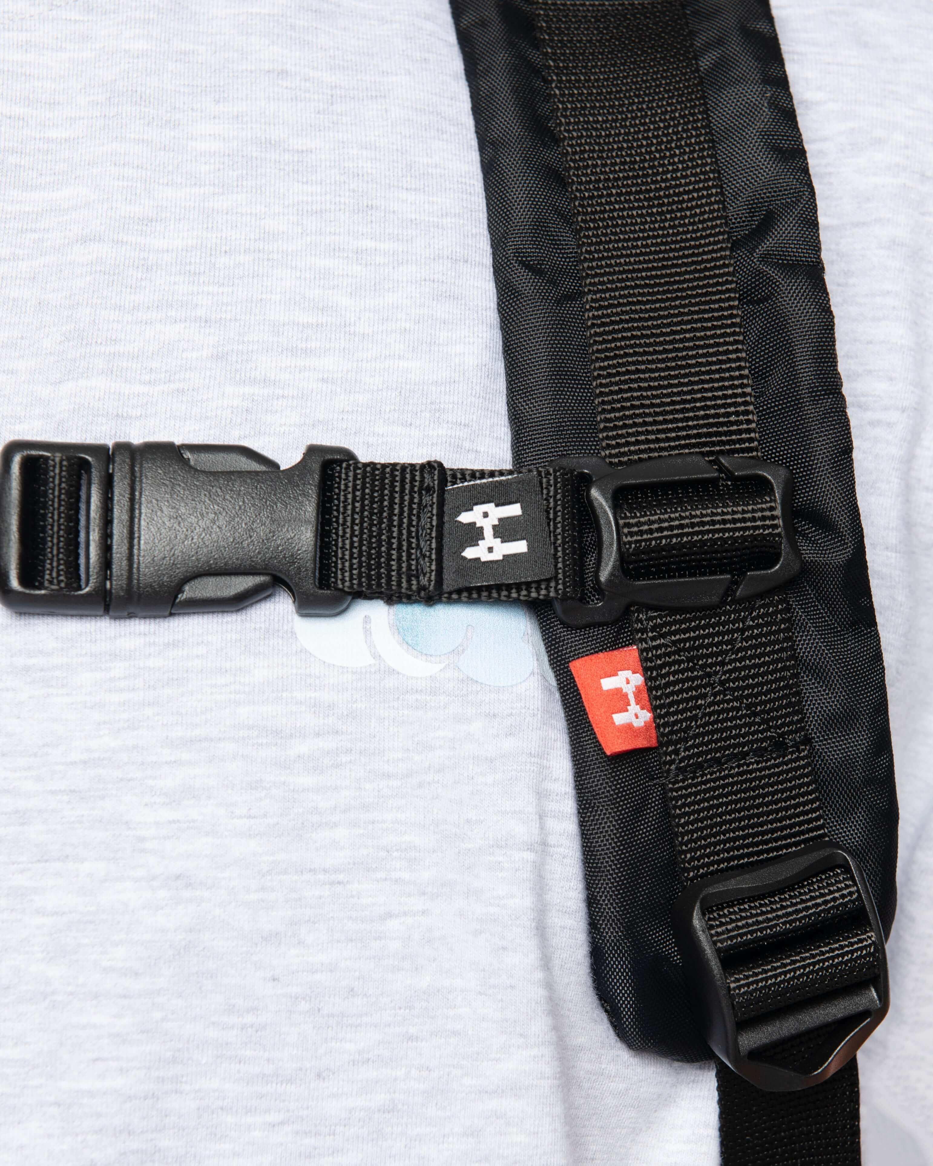 Roku ECOPAK™ Durable Pro 20l – Black Knight