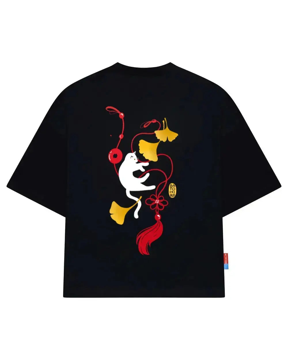 Ginko Cat Tee - Black Cropped Oversized Batohiro