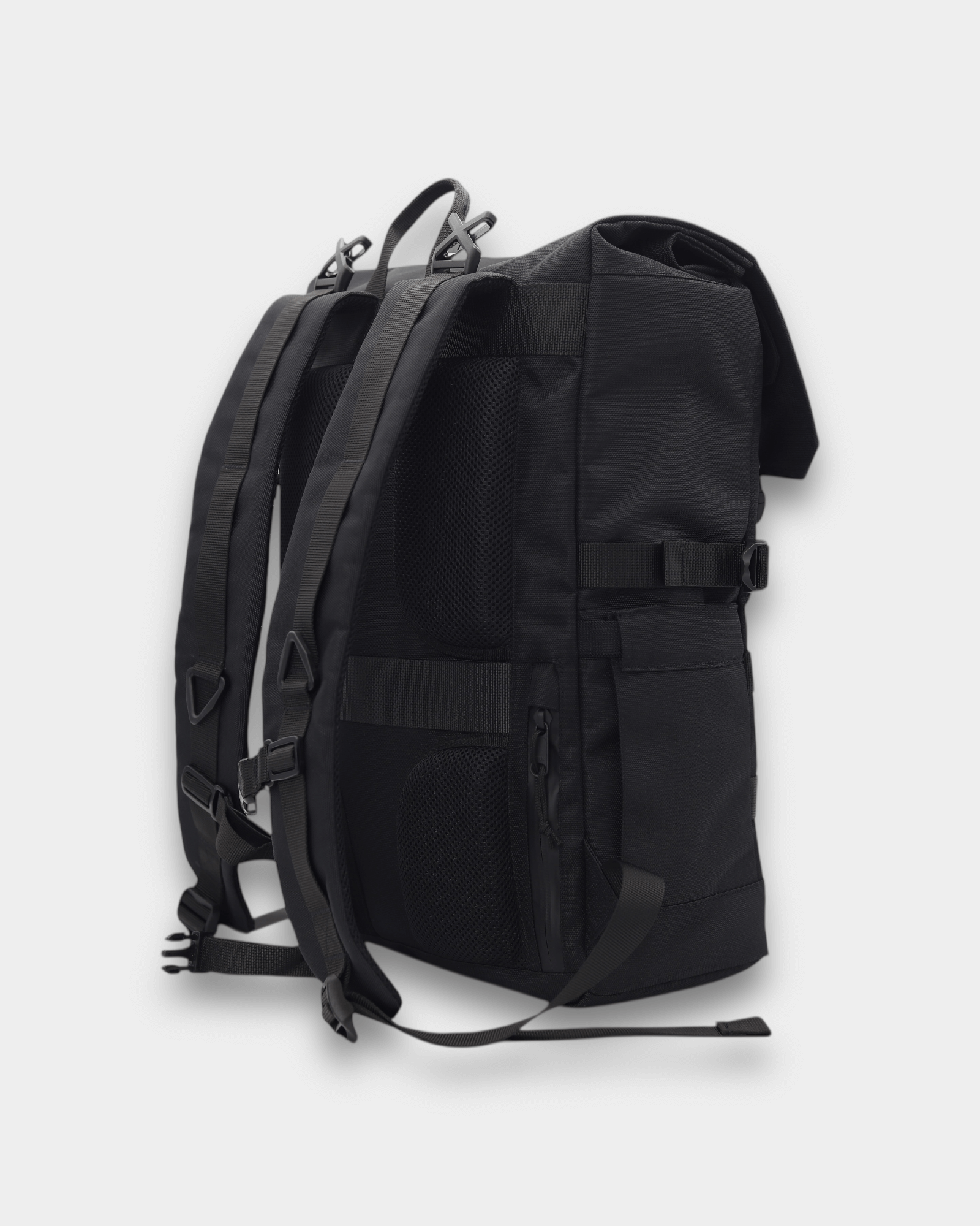 Minato Premium 6.0 – Black Knight backpack made from ECO CORDURA® re/cor™ 1200D fabric, featuring water-resistant design.