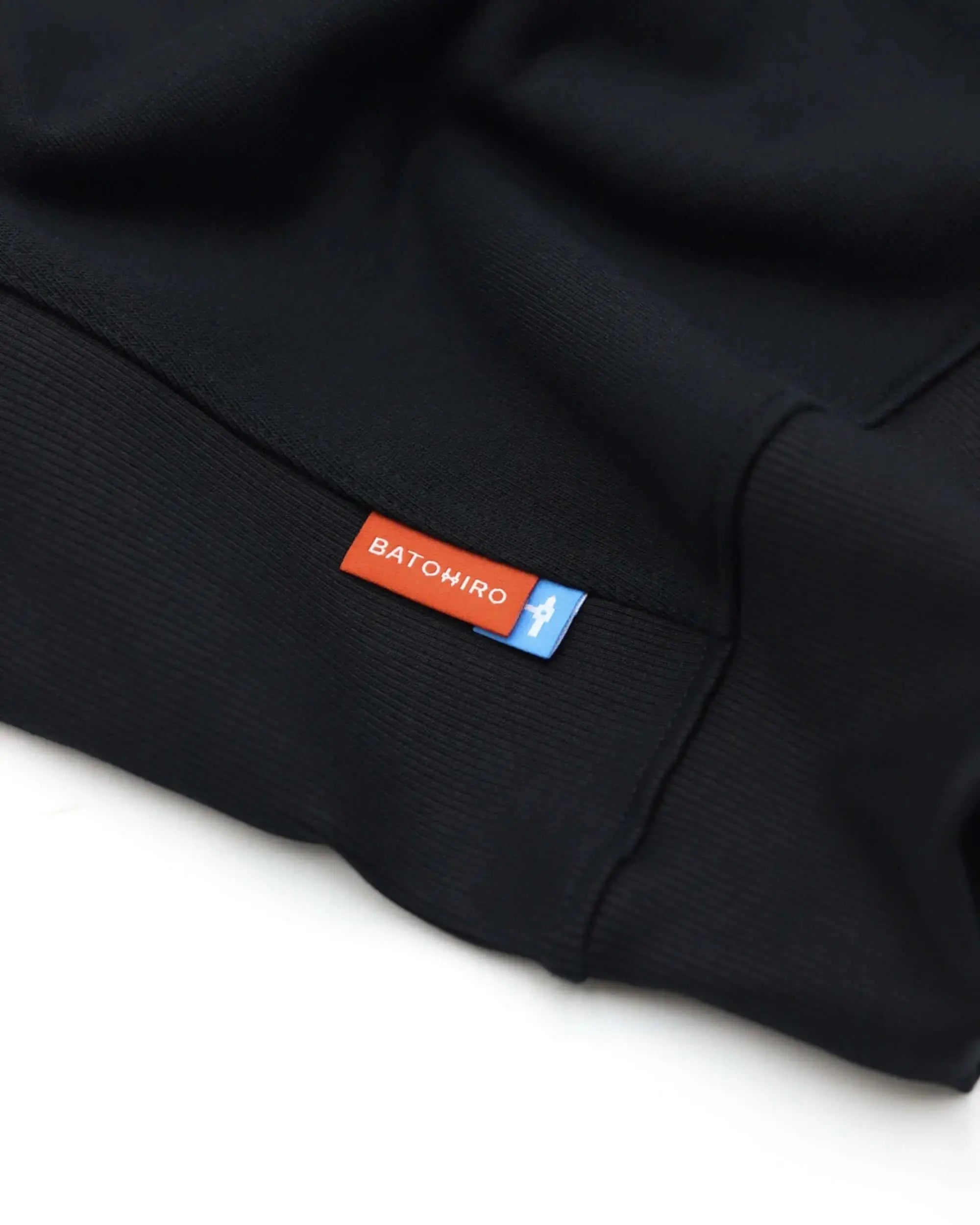 Cropped Mikina 343 - Crewneck Black Batohiro