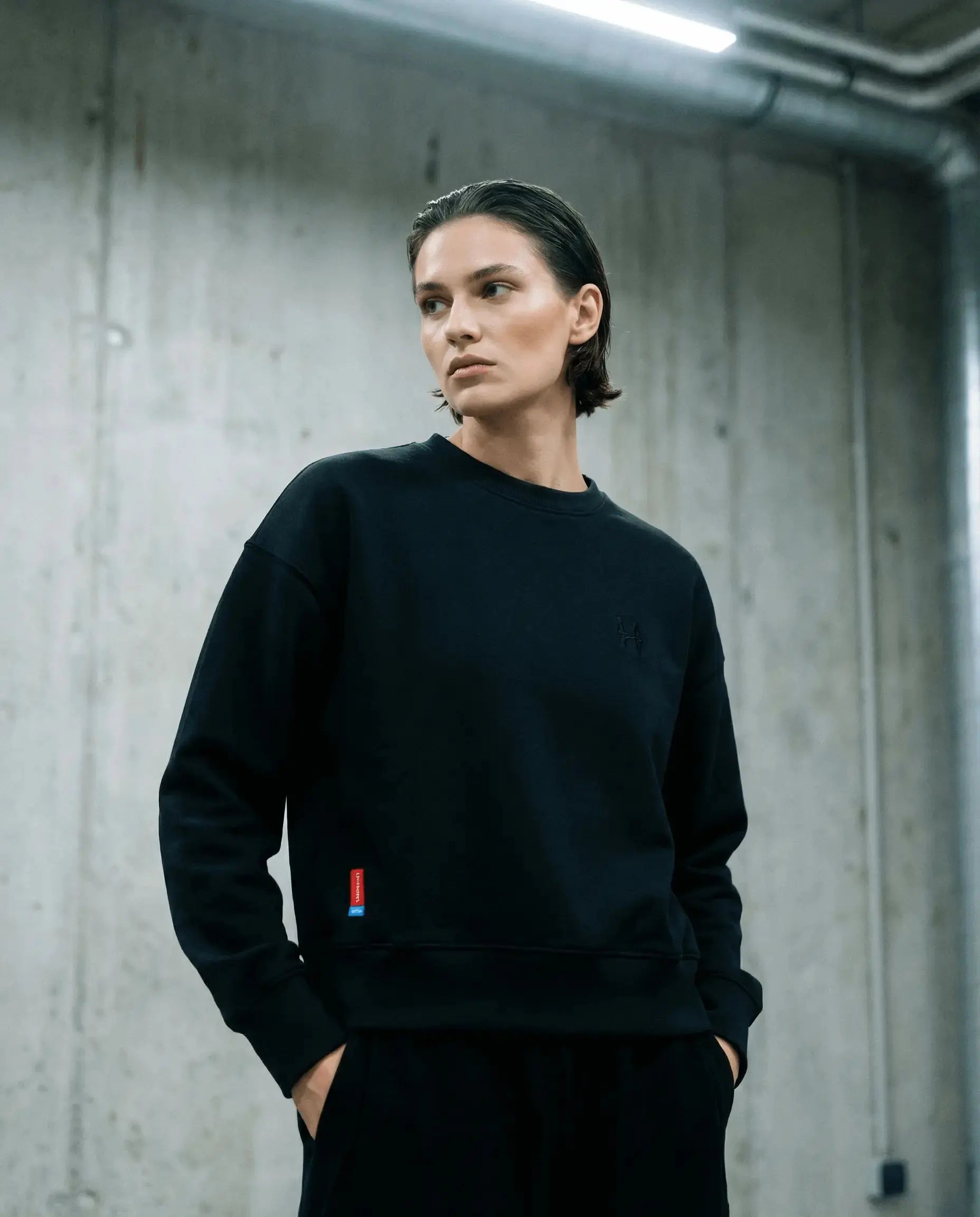 Cropped Mikina 343 - Crewneck Black Batohiro