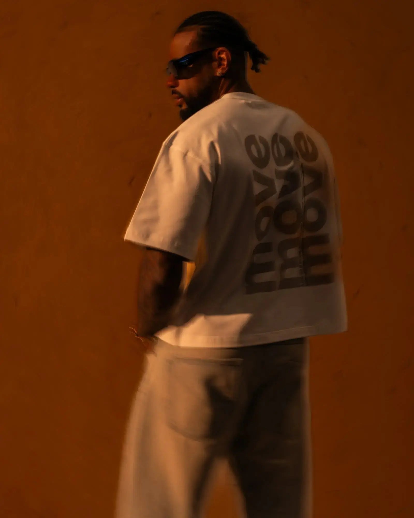 Oversized-T-Shirt – Next.Move x Batohiro Batohiro